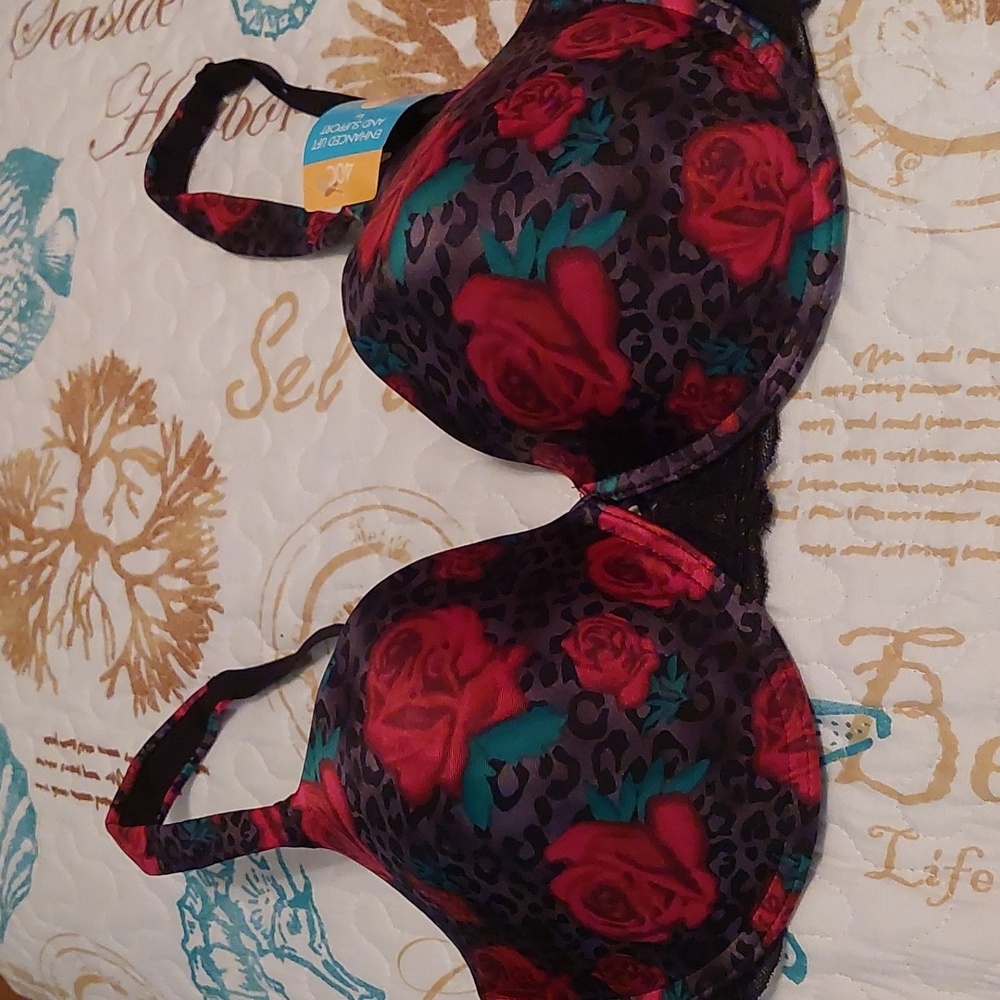 Sweet Nothings enhanced lift and support Bra sz 40C wore once.